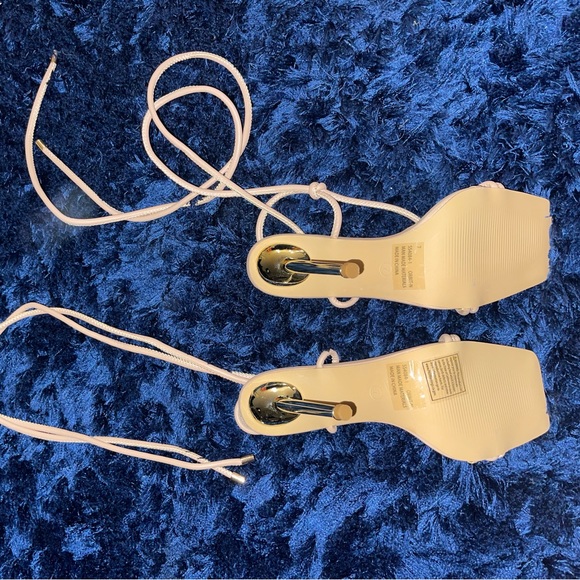 Never worn nude leather heeled sandals - Picture 4 of 7